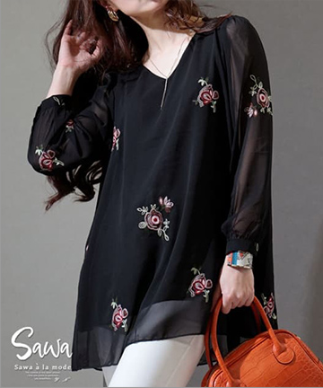 花刺繍舞い散るシアーチュニック