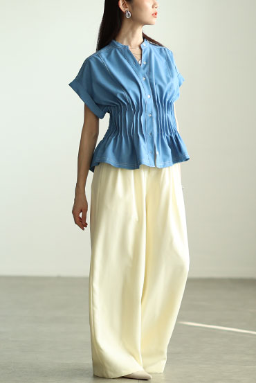 ピンタックペプラムダンガリーブラウス