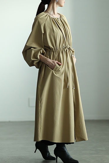 バルーンスリーブドロストロングコート