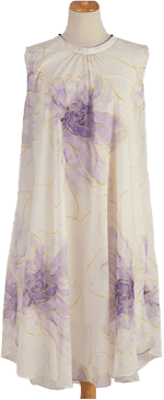 可憐な妖精のように舞う花柄シフォンワンピース