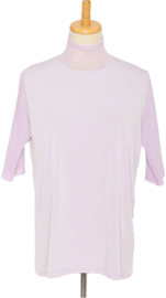 首元・二の腕を包んで隠すカットソートップス