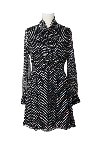 ドット模様のシルクシフォンのネクタイシャツワンピース