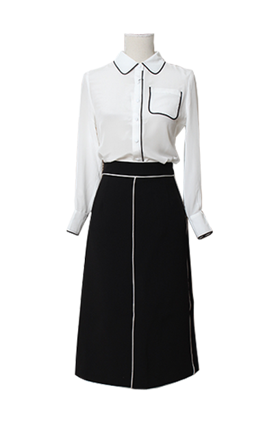 ライン入りのバイカラ―セットアップスーツ