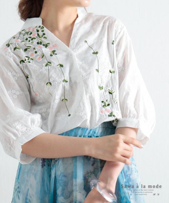 流れる草花刺繍のコットンシャツブラウス【6月18日20時販売新作】